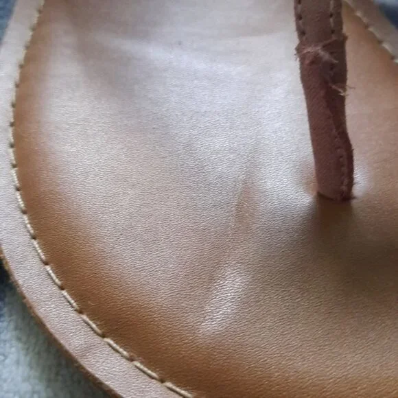 Fergalicious by Fergie Mauve Swindle Wedge Flip Flop Sandals Size 12 - Picture 3 of 12